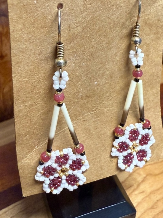Jewelry - Handcrafted Indian White and Burgundy Beaded Flower Drop Earrings